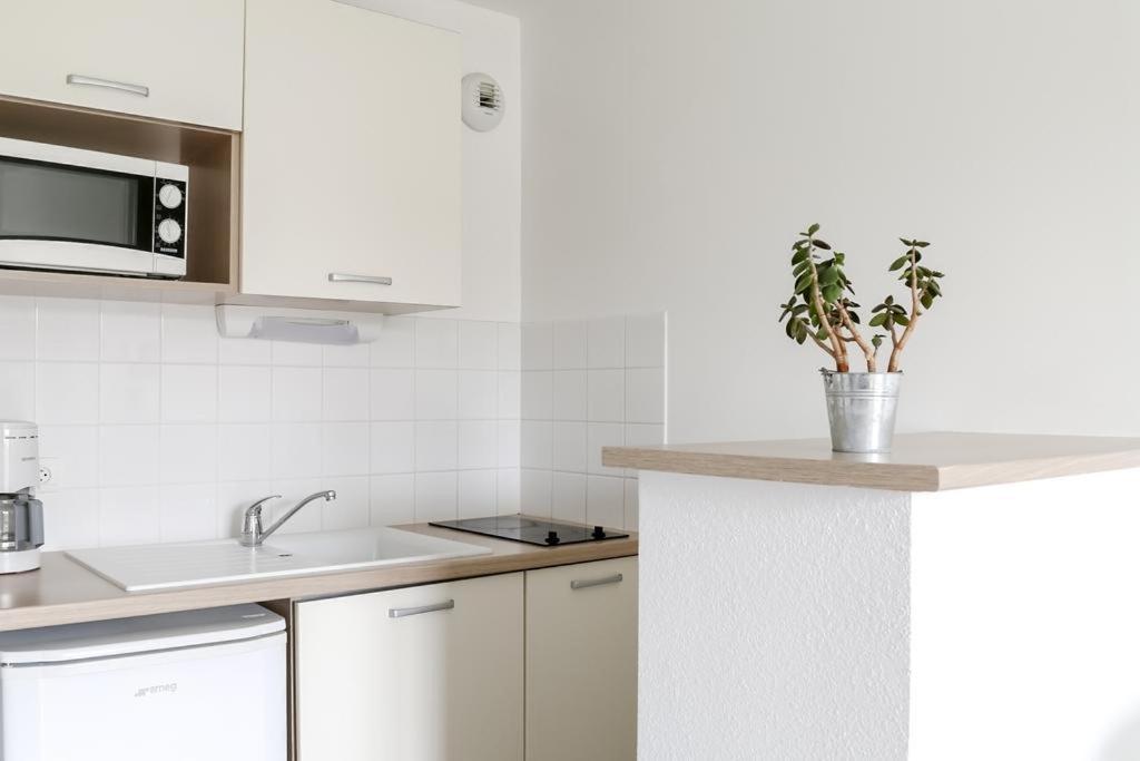 Le Fleur"H"On 11 D'Honfleur, T2 En Residence Avec Piscine, Wifi Et Parking Gratuits Équemauville Exteriér fotografie